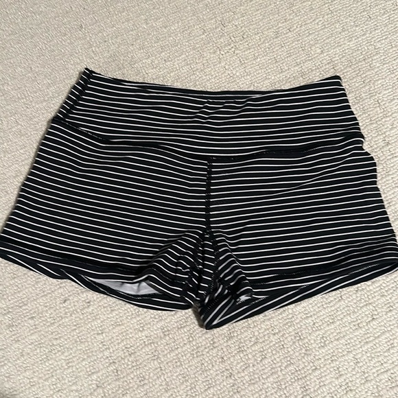 Pants - Workout spandex shorts